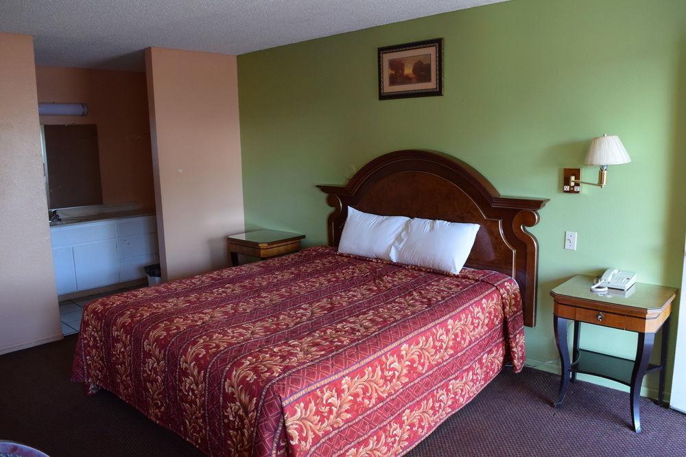 Mojave Inn Victorville Exterior photo