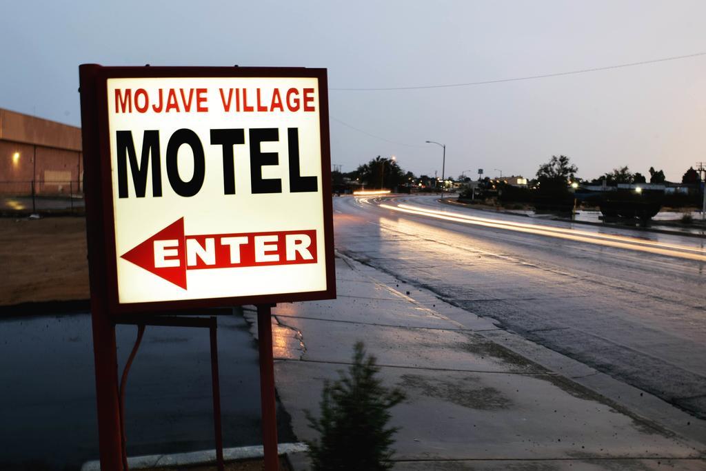 Mojave Inn Victorville Exterior photo